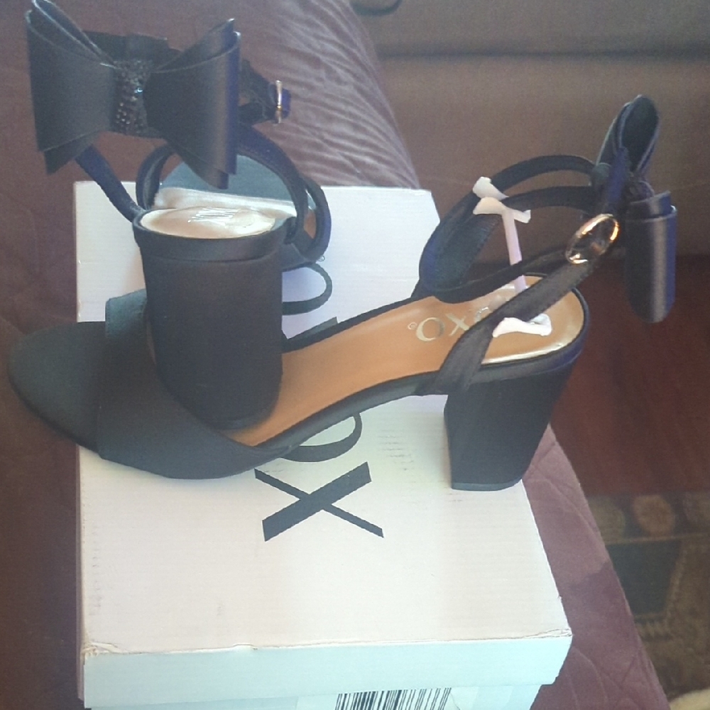 Peyton Black Bow Block Heel Sandals - Picture 2 of 10